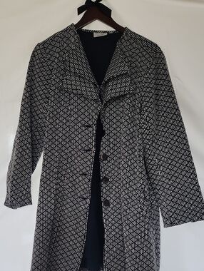 Navy & White Textured Notch-Collar Trench Coat